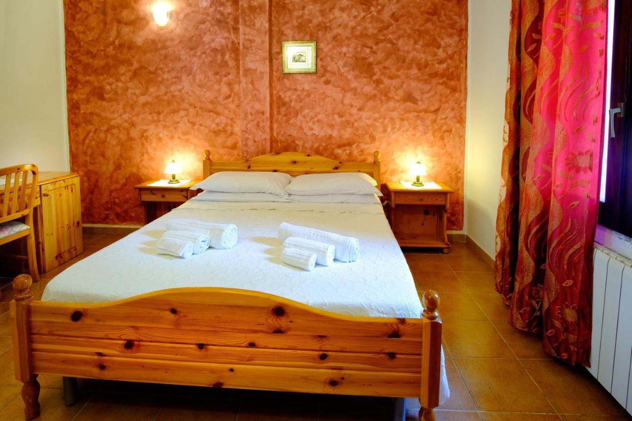 Hotel Il Nido Dell'Aquila Villanova Strisaili Luaran gambar