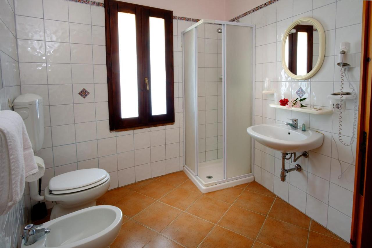 Hotel Il Nido Dell'Aquila Villanova Strisaili Luaran gambar